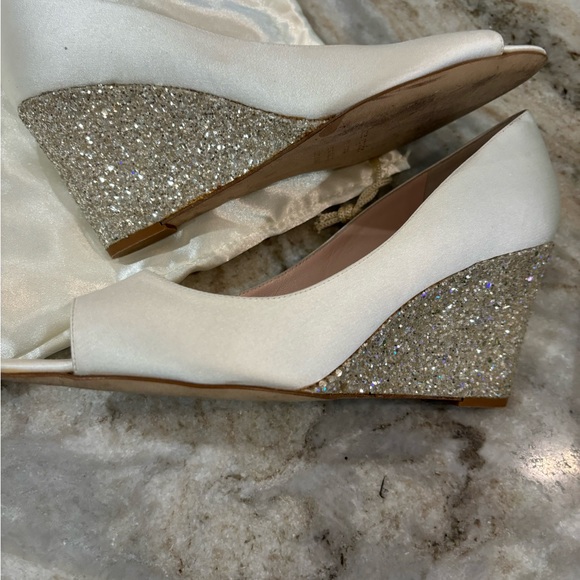 Like new Kate Spade Radiant platform size 7 - Picture 5 of 7